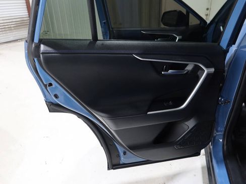 Used 2022 Toyota RAV4 XSE AWD/4WD image 32