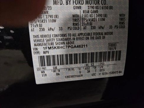 Used 2023 Ford Explorer Platinum w/ Technology Package image 24