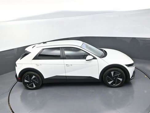 New 2025 Hyundai Ioniq 5 SE image 29