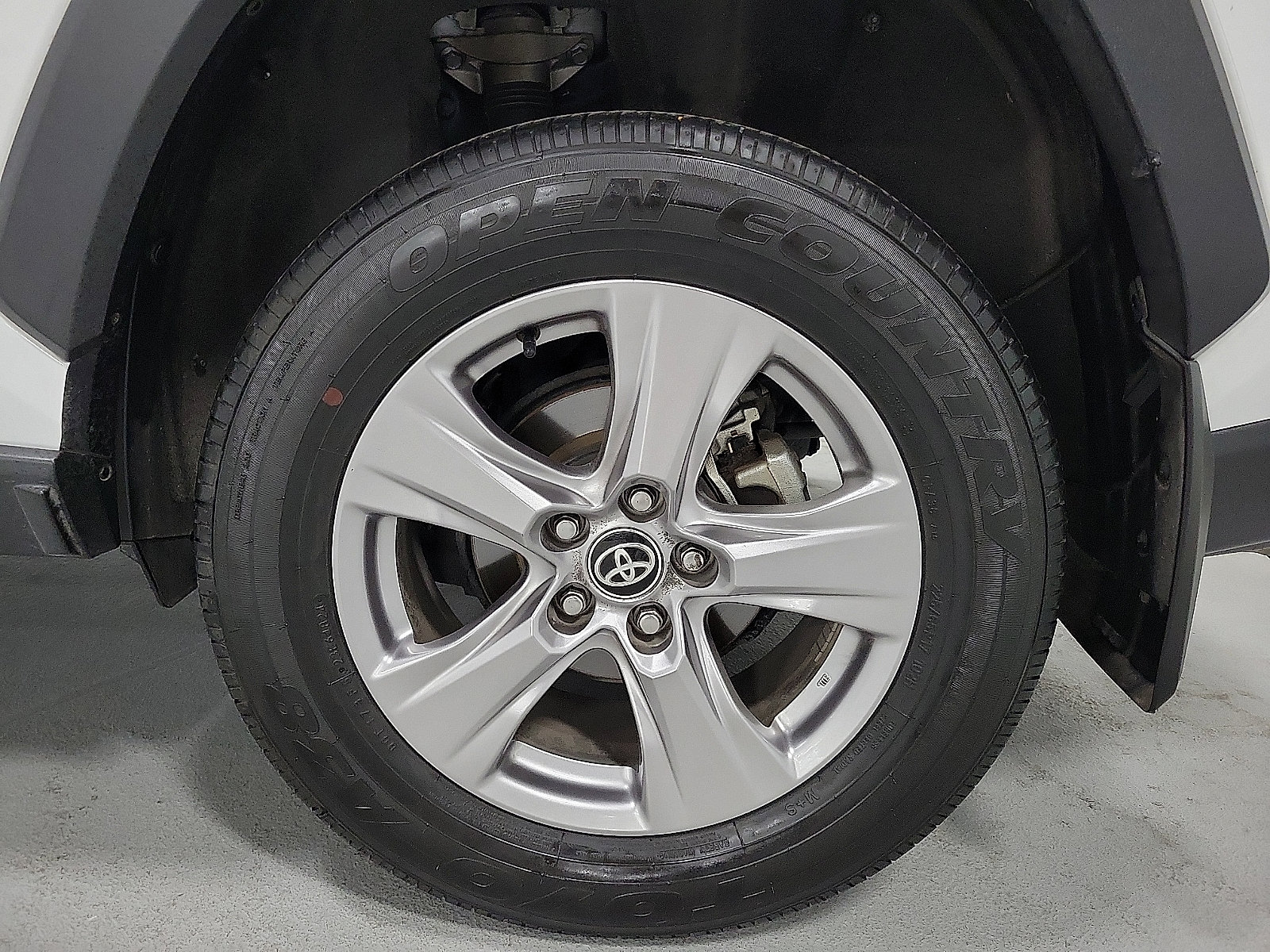 Certified 2025 Toyota RAV4 XLE w/ Convenience Package FWD image 8
