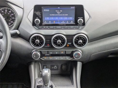 Used 2024 Nissan Sentra S image 17