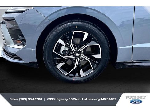 Used 2025 Hyundai Sonata SEL FWD image 7