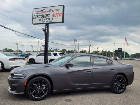 Used 2022 Dodge Charger SXT RWD image 9
