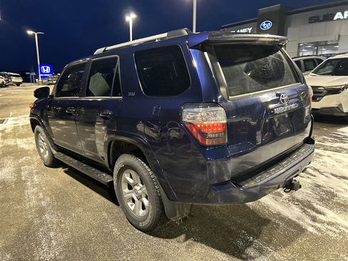 Used 2020 Toyota 4Runner SR5 Premium image 16