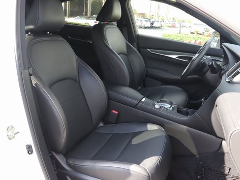 Certified 2025 INFINITI QX55 Luxe w/ Cargo Package image 23