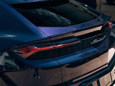 Used 2025 Lamborghini Urus SE AWD/4WD image 26