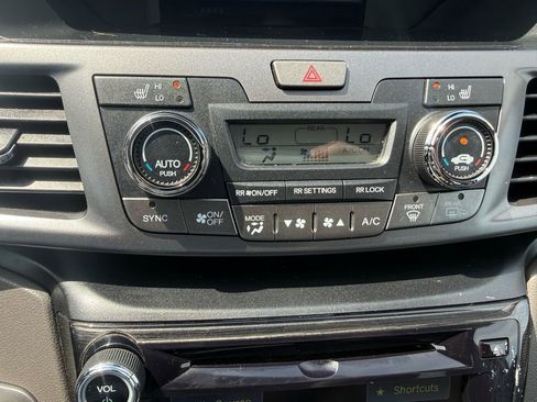 Used 2014 Honda Odyssey Touring Elite image 19