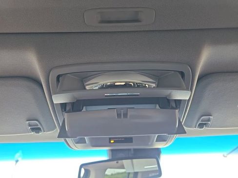 Used 2020 GMC Yukon XL Denali w/ Denali Premium Package image 47