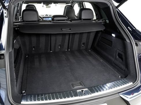 Certified 2026 Porsche Cayenne AWD/4WD image 31