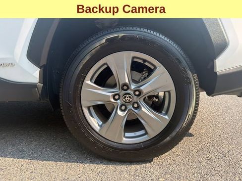 Certified 2025 Toyota RAV4 LE AWD/4WD image 10