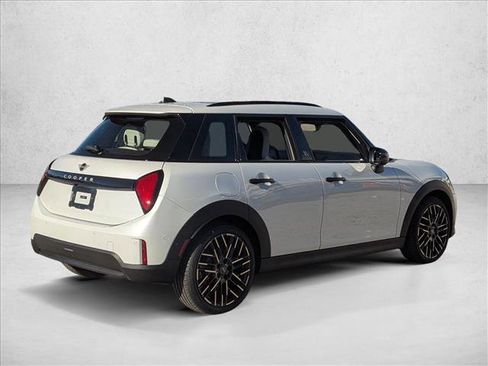 New 2026 MINI Cooper 4-Door Hardtop image 2