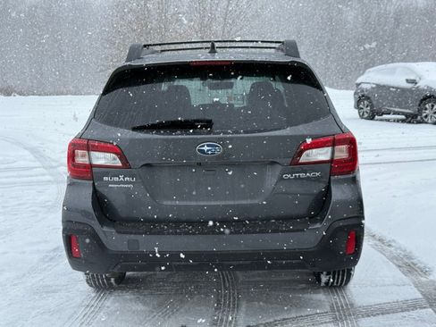 Used 2019 Subaru Outback 2.5i Premium image 5