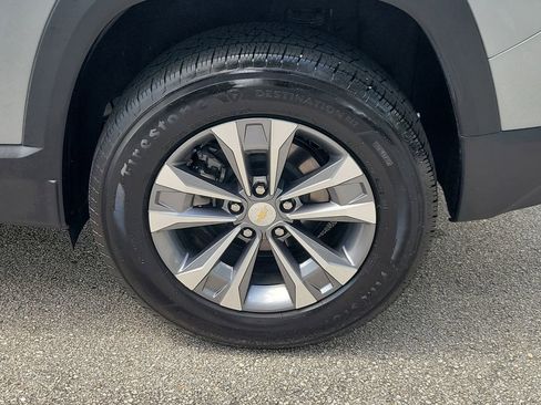 Used 2026 Chevrolet Equinox LT FWD image 5