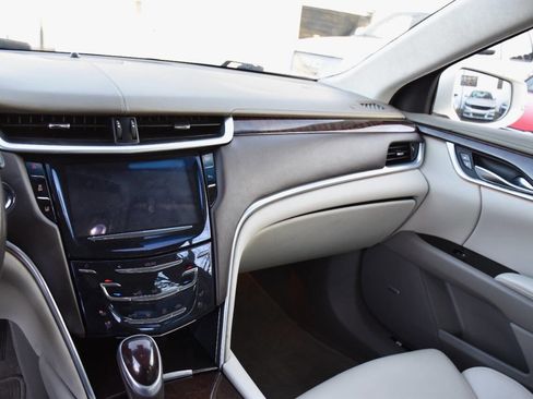 Used 2013 Cadillac XTS Platinum image 17
