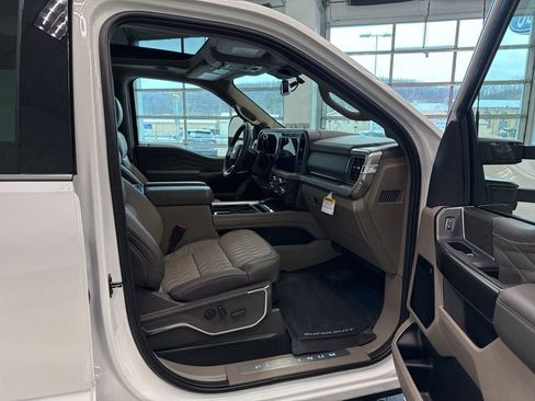 New 2026 Ford F250 Platinum w/ Platinum Plus Package image 18