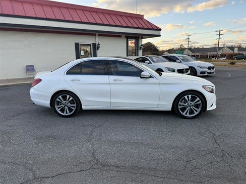 Used 2020 Mercedes-Benz C 300 Sedan image 4