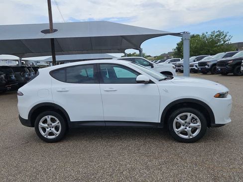 Used 2024 Dodge Hornet GT AWD/4WD image 9