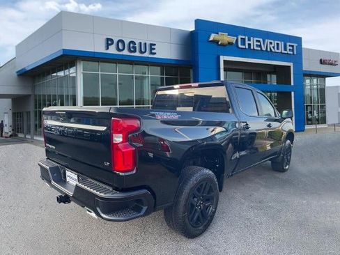 New 2026 Chevrolet Silverado 1500 LT Trail Boss w/ Convenience Package II image 2