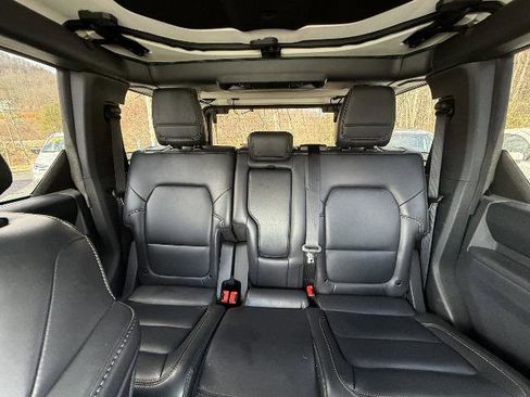 Certified 2025 Ford Bronco Badlands AWD/4WD image 5