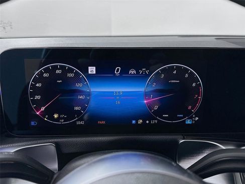 Used 2026 Mercedes-Benz GLB 250 4MATIC image 14