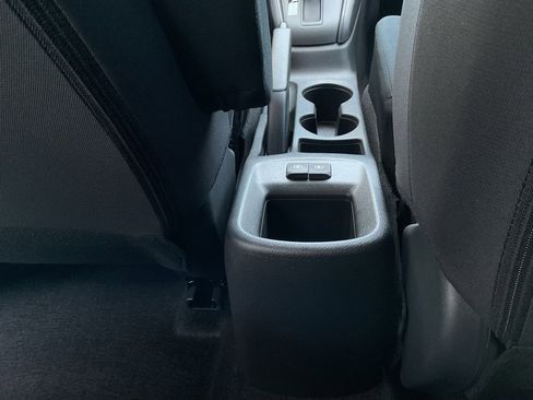 New 2025 Nissan Kicks Play S image 17