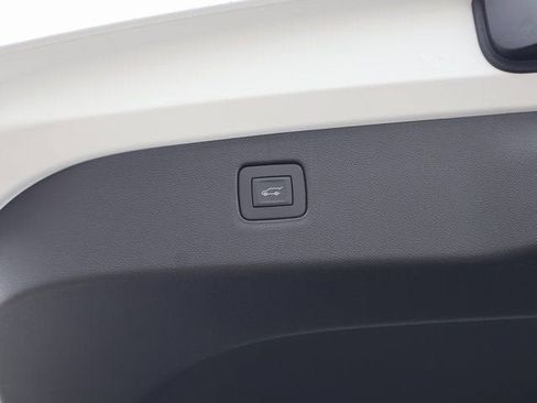 New 2026 Buick Envista Sport Touring w/ Convenience II Package FWD image 17