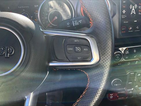 Used 2022 Jeep Gladiator Mojave w/ Cold Weather Group image 24