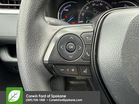 Used 2024 Toyota RAV4 XLE AWD/4WD image 19