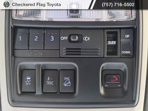 Used 2023 Toyota 4Runner Limited image 11