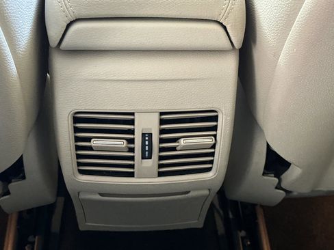 Certified 2020 Mercedes-Benz GLA 250 4MATIC image 17