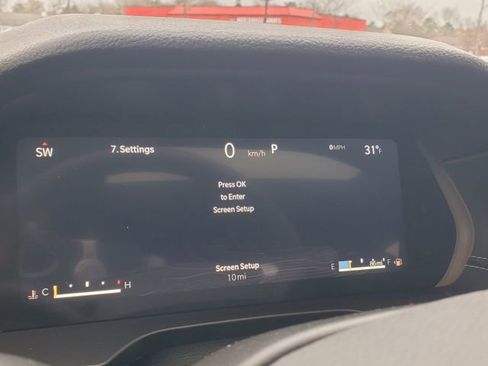 New 2025 Jeep Grand Cherokee Altitude image 12