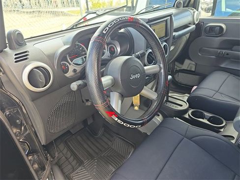 Used 2008 Jeep Wrangler Unlimited Sahara w/ Trailer Tow Group image 14