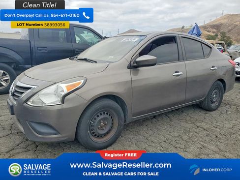Used 2015 Nissan Versa SV FWD image 1