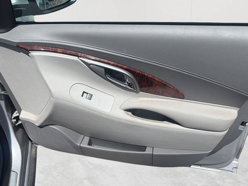Used 2013 Buick LaCrosse FWD image 30