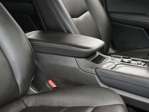 Used 2023 Cadillac XT6 Luxury image 49