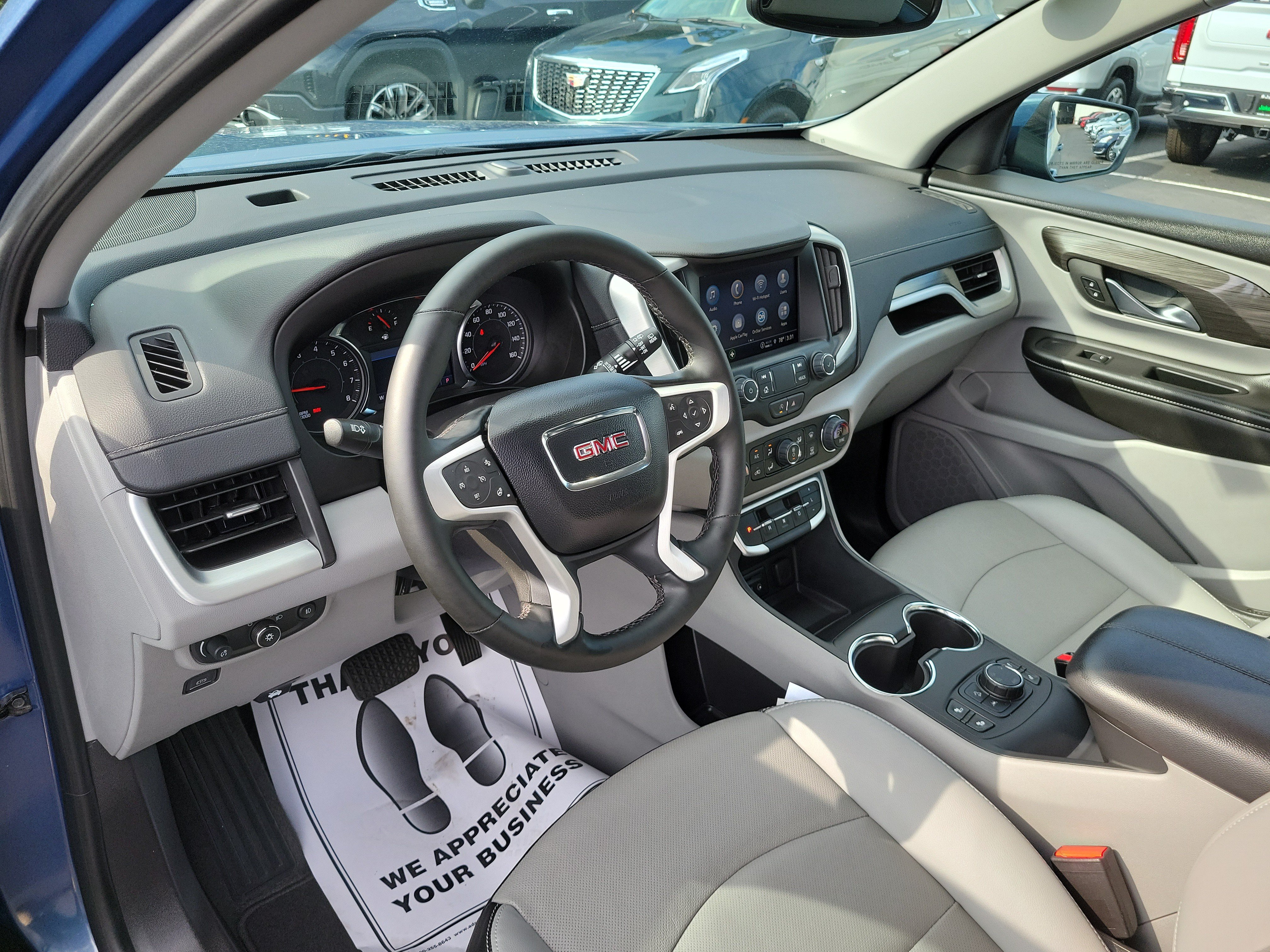 Used 2024 GMC Terrain SLT AWD/4WD image 18