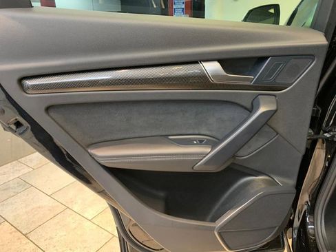 Used 2022 Audi SQ5 Premium Plus w/ Premium Plus Package AWD/4WD image 39