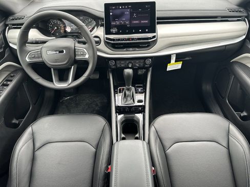 New 2026 Jeep Compass Limited image 12