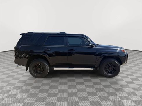 Used 2023 Toyota 4Runner SR5 Premium w/ Moonroof Package AWD/4WD image 5
