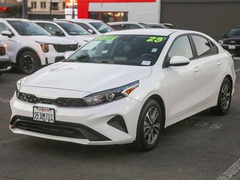 Used 2023 Kia Forte LXS image 5