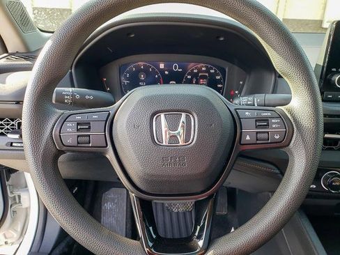 Used 2023 Honda Accord EX image 17
