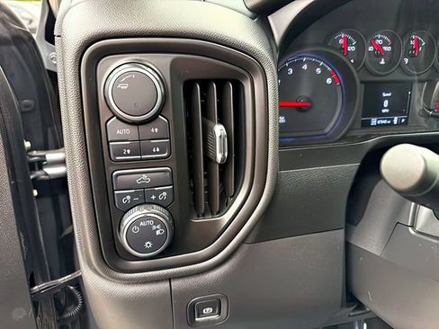 Used 2020 Chevrolet Silverado 1500 Custom Trail Boss AWD/4WD image 18