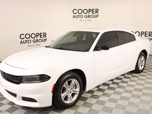 Used 2023 Dodge Charger SXT image 9