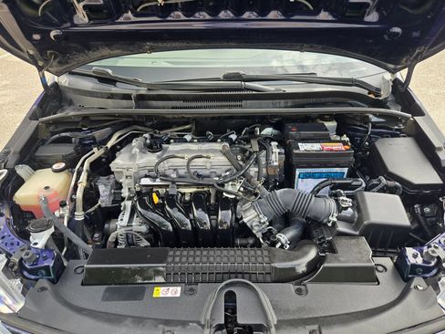 Used 2020 Toyota Corolla LE FWD image 33