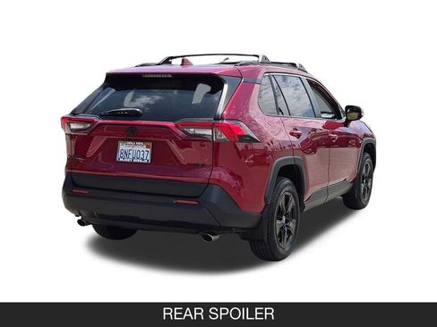 Used 2020 Toyota RAV4 XLE w/ All Weather Liner Package FWD image 9