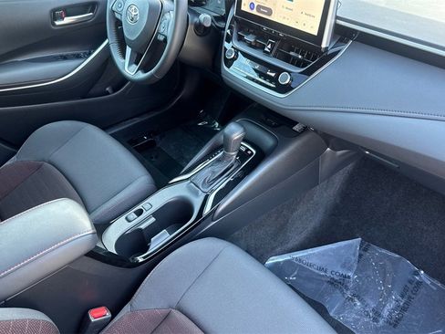 Certified 2025 Toyota Corolla SE image 14