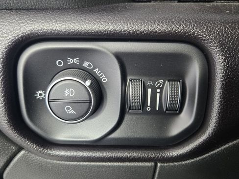 Used 2023 RAM 3500 Laramie image 22