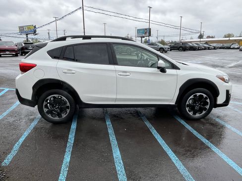 Used 2021 Subaru Crosstrek 2.0i Premium w/ Moonroof Package AWD/4WD image 6