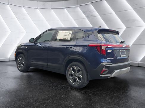 New 2026 Kia Seltos LX AWD/4WD image 3