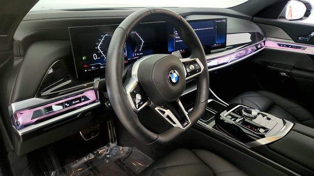 Used 2025 BMW 740i RWD image 47